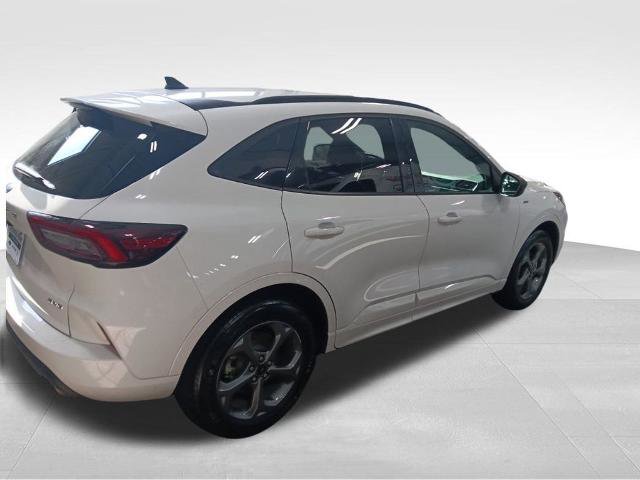 Certified 2023 Ford Escape ST-Line image 7