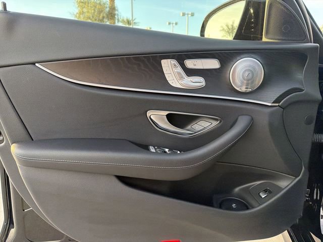 Used 2022 Mercedes-Benz E 350 Sedan image 9