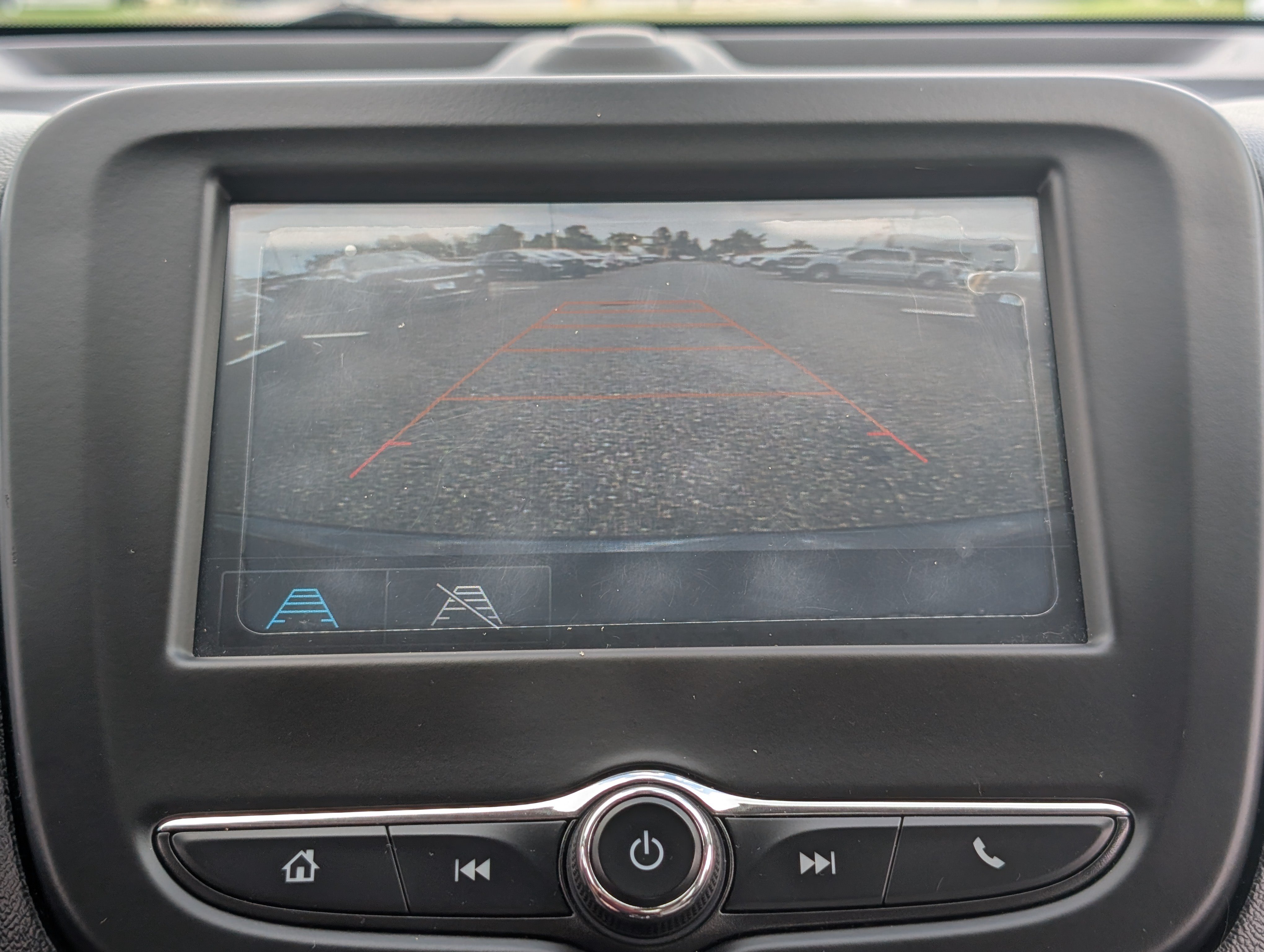Used 2018 Chevrolet Equinox LS FWD image 24
