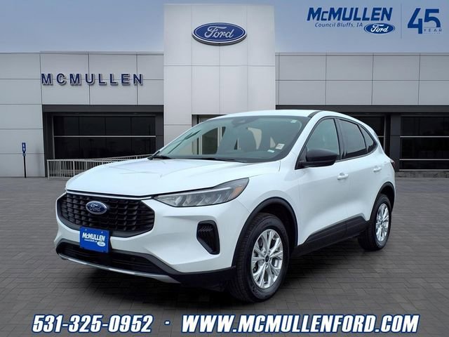 Certified 2025 Ford Escape Active AWD/4WD image 1