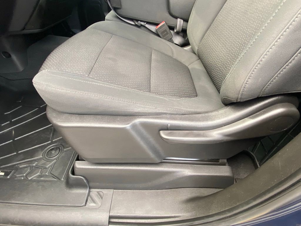 Used 2020 Chevrolet Silverado 1500 Custom w/ Custom Value Package image 10