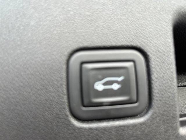 Used 2024 Chevrolet Equinox RS FWD image 9