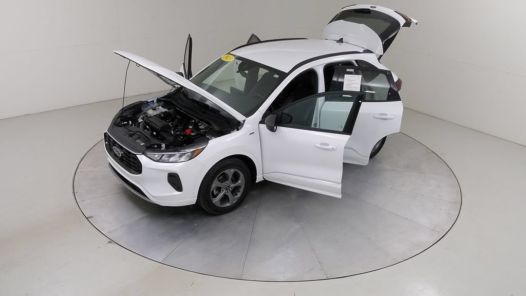 Certified 2023 Ford Escape ST-Line w/ Tech Pack #1 AWD/4WD image 54