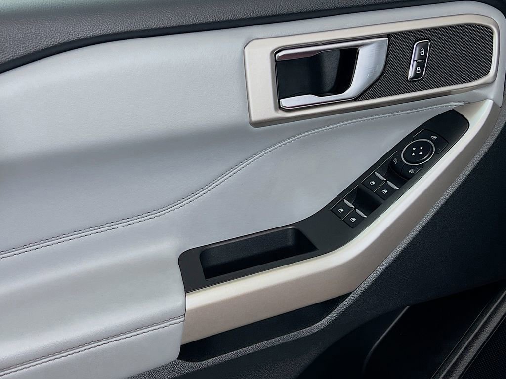 Certified 2023 Ford Explorer XLT w/ Equipment Group 202A image 23