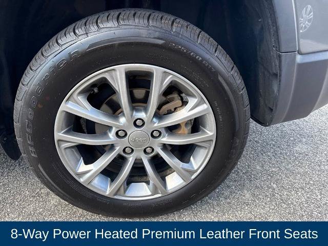 Used 2022 Jeep Cherokee Latitude Lux w/ Sun & Sound Group FWD image 9