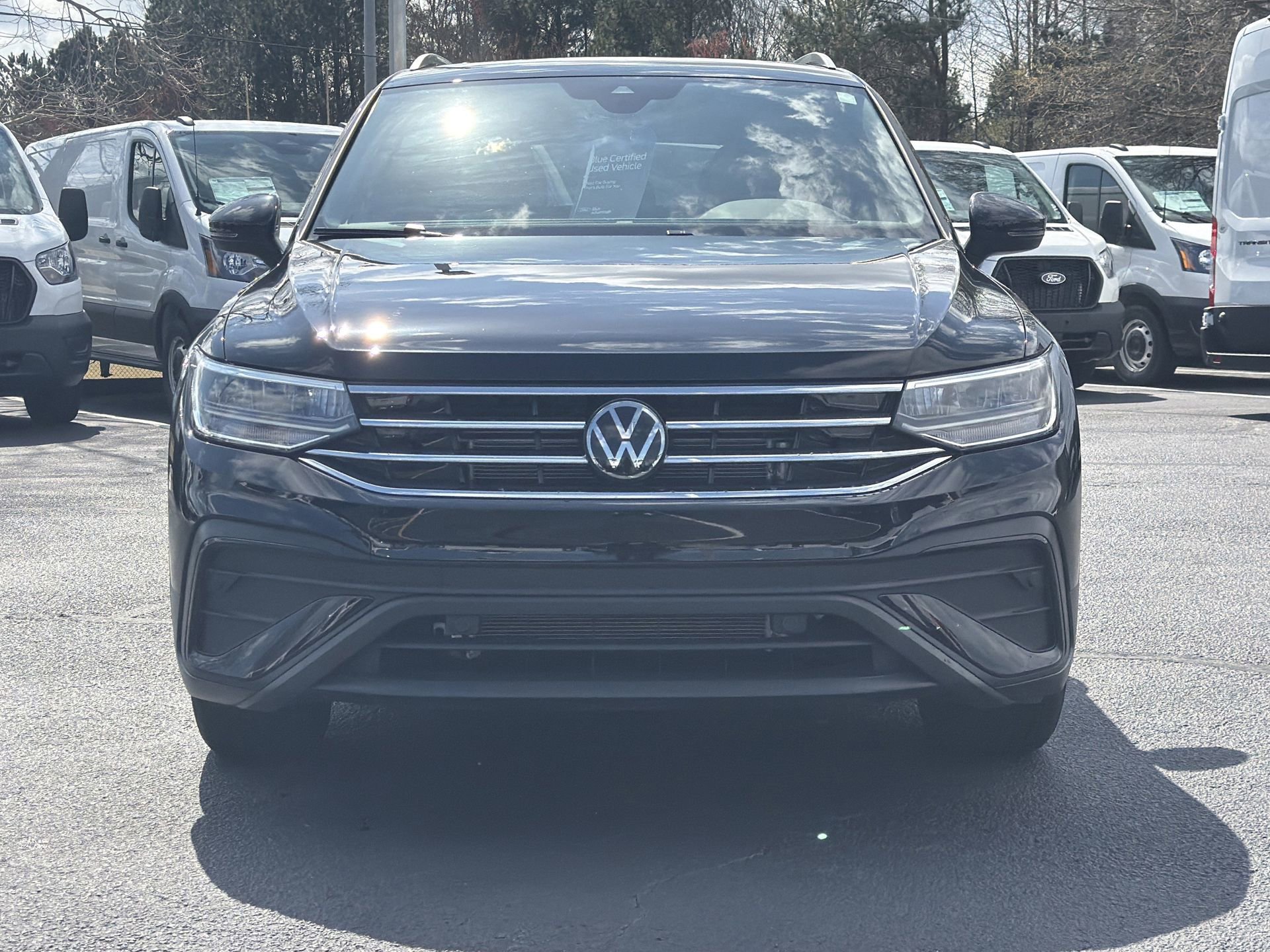 Used 2024 Volkswagen Tiguan SE w/ Panoramic Sunroof Package image 33