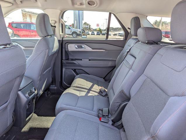 Certified 2025 Ford Explorer Active AWD/4WD image 13