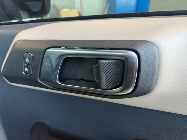 Certified 2024 Ford Bronco Wildtrak AWD/4WD image 5