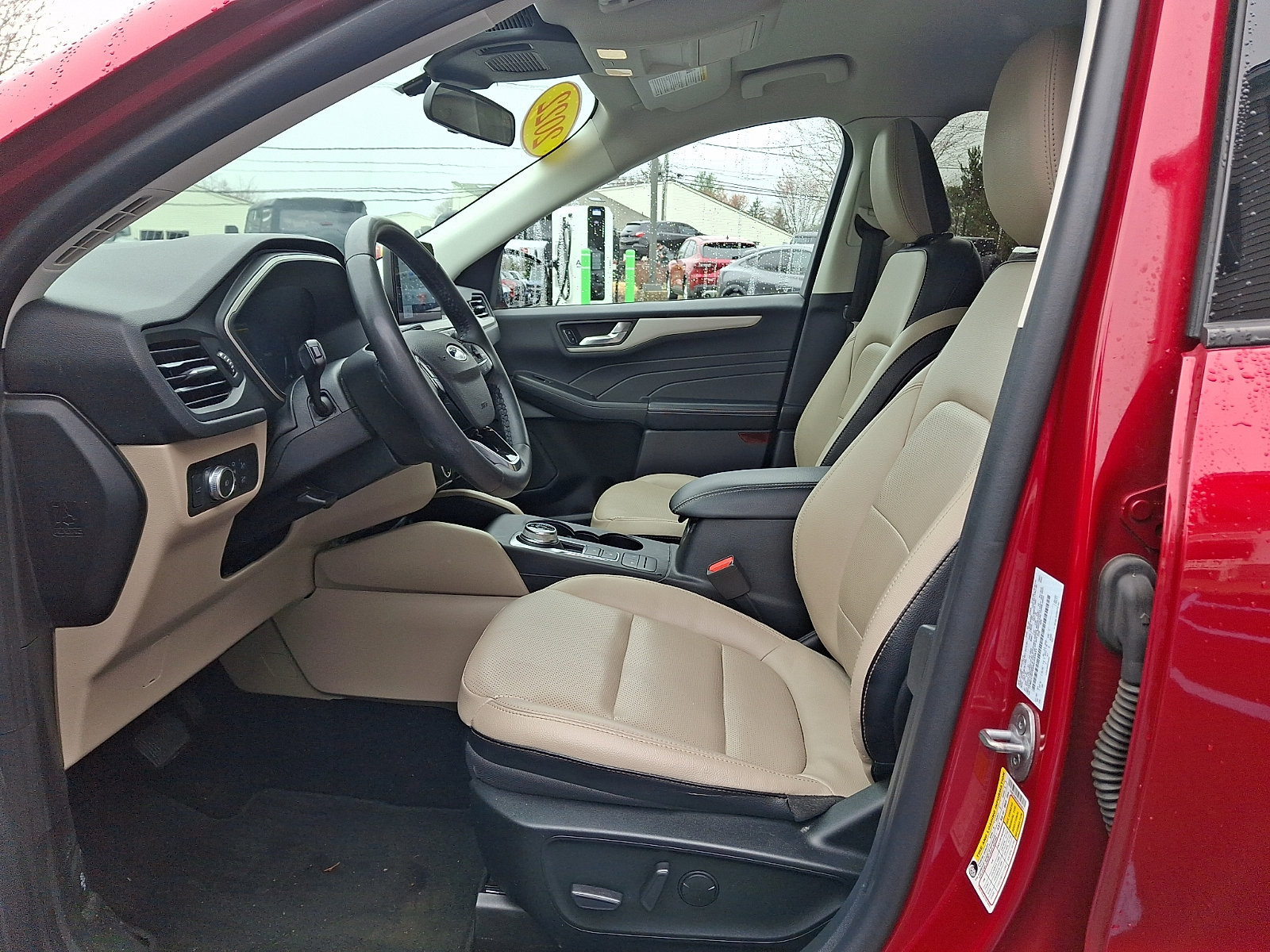 Certified 2022 Ford Escape SEL w/ Technology Package AWD/4WD image 13
