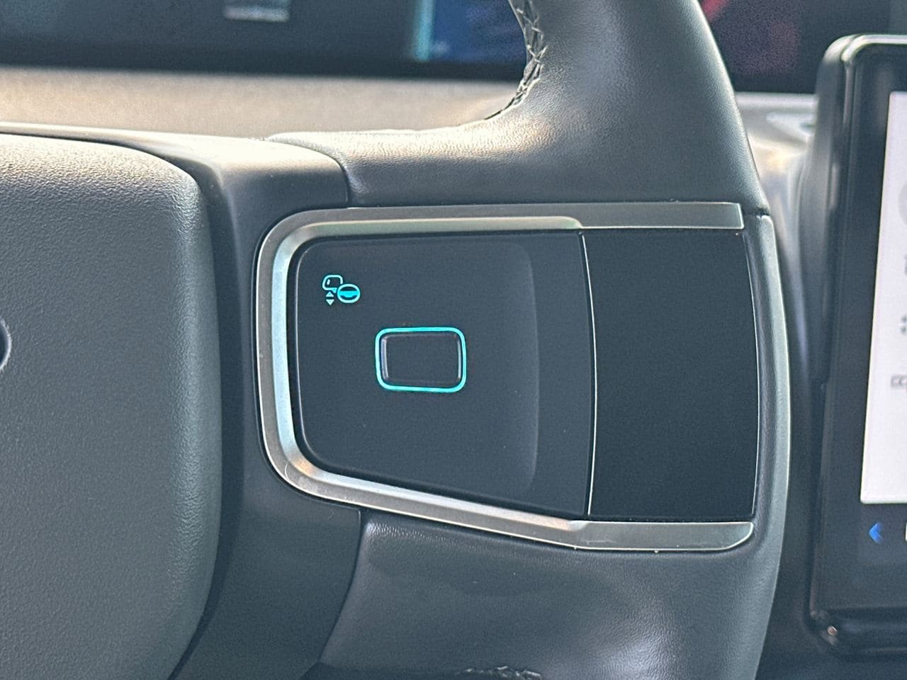 Certified 2025 Ford Expedition Max Active RWD image 26