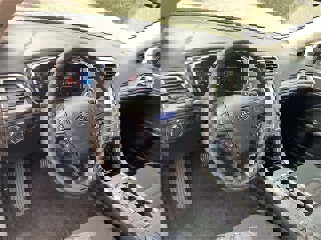 Certified 2020 Ford Fusion SE image 57