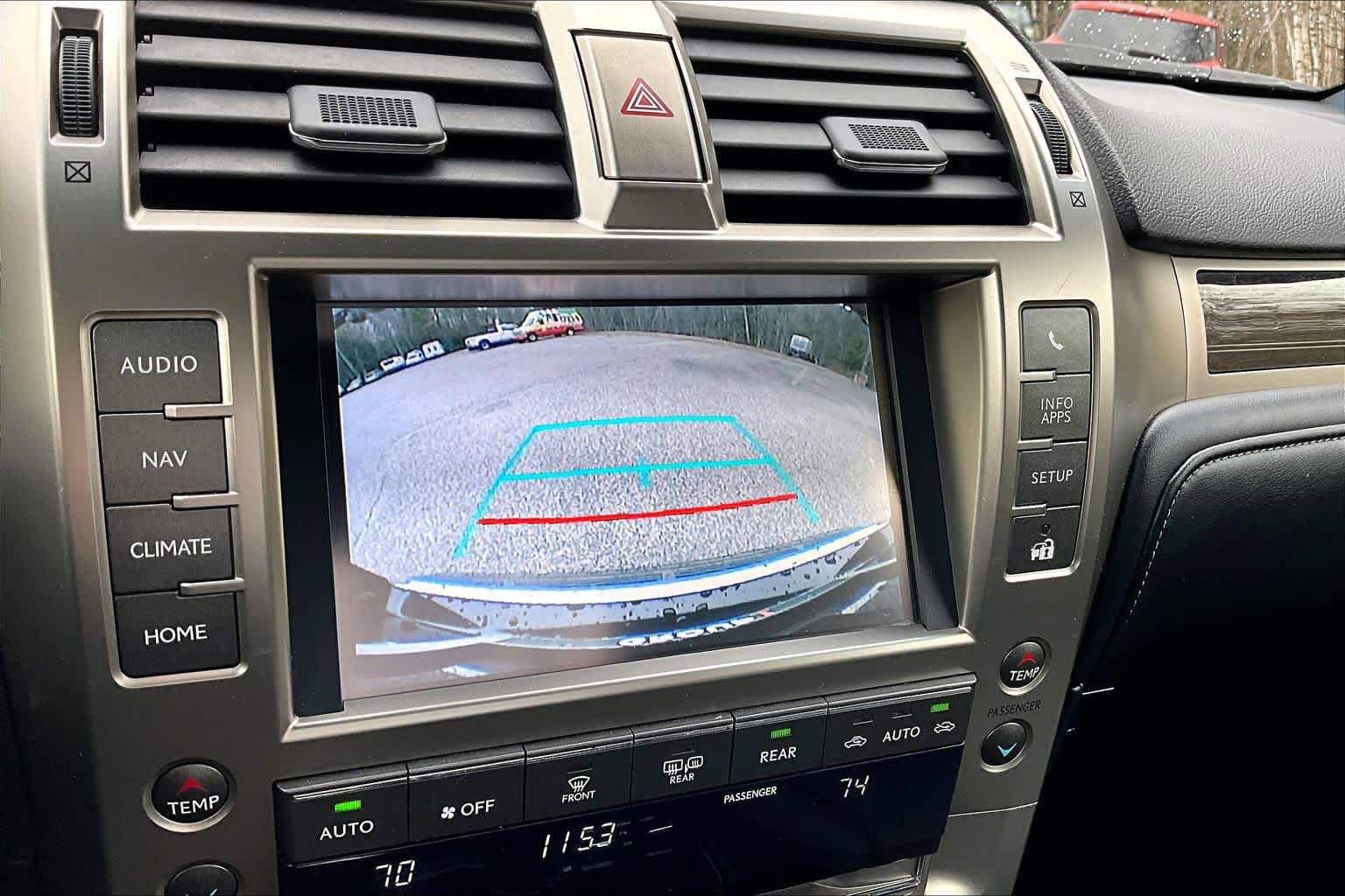 Used 2020 Lexus GX 460 Premium w/ Premium Package AWD/4WD image 29