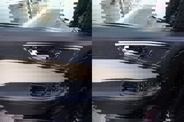 Certified 2024 Ford Edge SEL w/ Convenience Package image 17