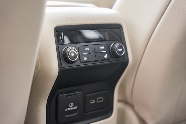 Used 2020 GMC Acadia Denali w/ Technology Package image 44