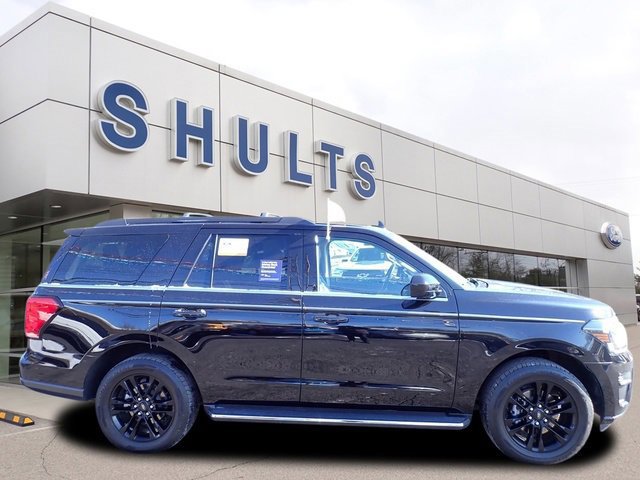 Certified 2023 Ford Expedition XLT image 2