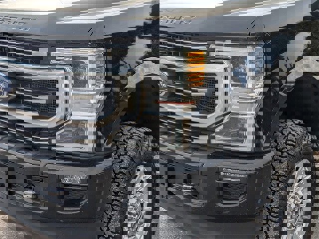 Certified 2020 Ford F350 Platinum w/ FX4 Off-Road Package image 10
