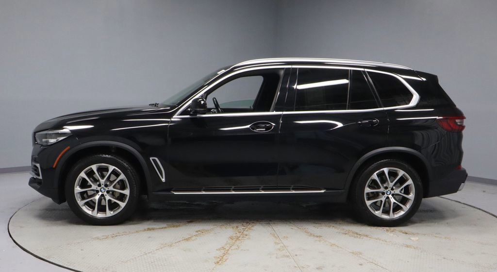 Used 2023 BMW X5 sDrive40i RWD image 2