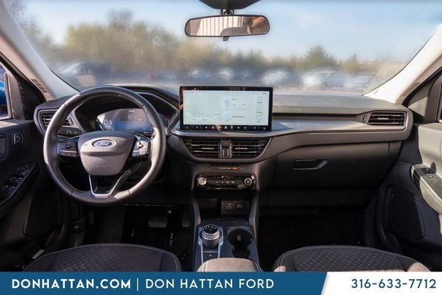 Certified 2023 Ford Escape Active w/ Tech Pack #2 AWD/4WD image 3