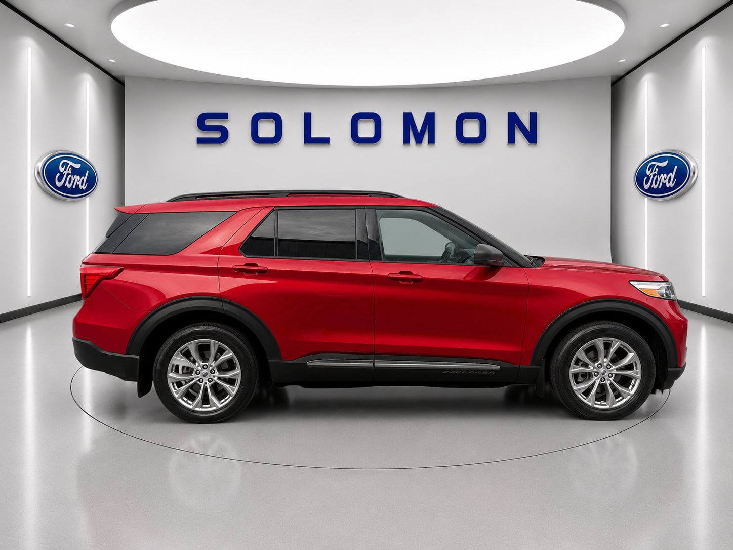 Certified 2021 Ford Explorer XLT w/ Equipment Group 202A AWD/4WD image 4