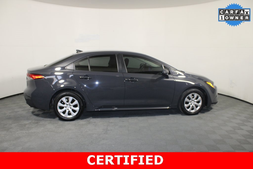 Used 2024 Toyota Corolla LE image 2