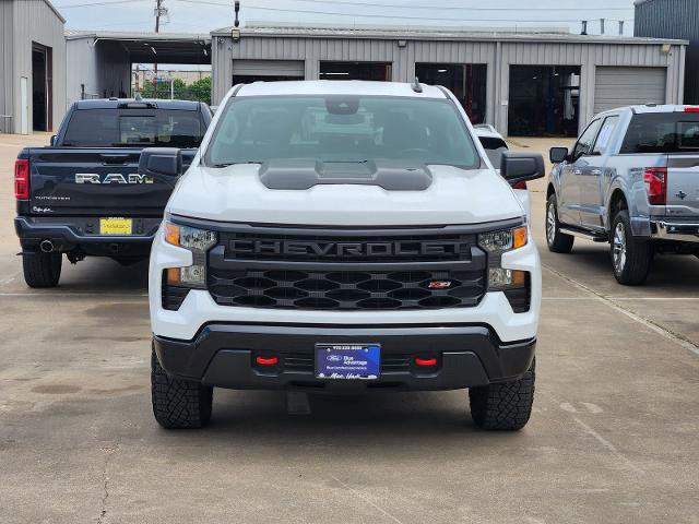 Used 2024 Chevrolet Silverado 1500 Custom Trail Boss AWD/4WD image 2