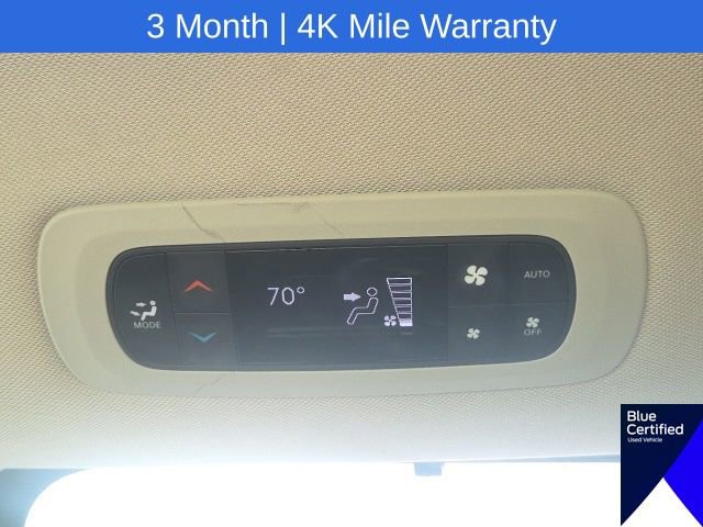 Used 2023 Chrysler Pacifica Touring-L FWD image 22