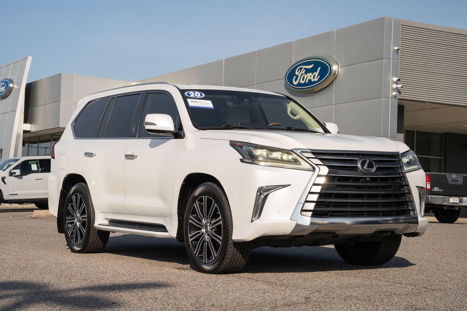 Used 2020 Lexus LX 570 4WD w/ Luxury Package image 1