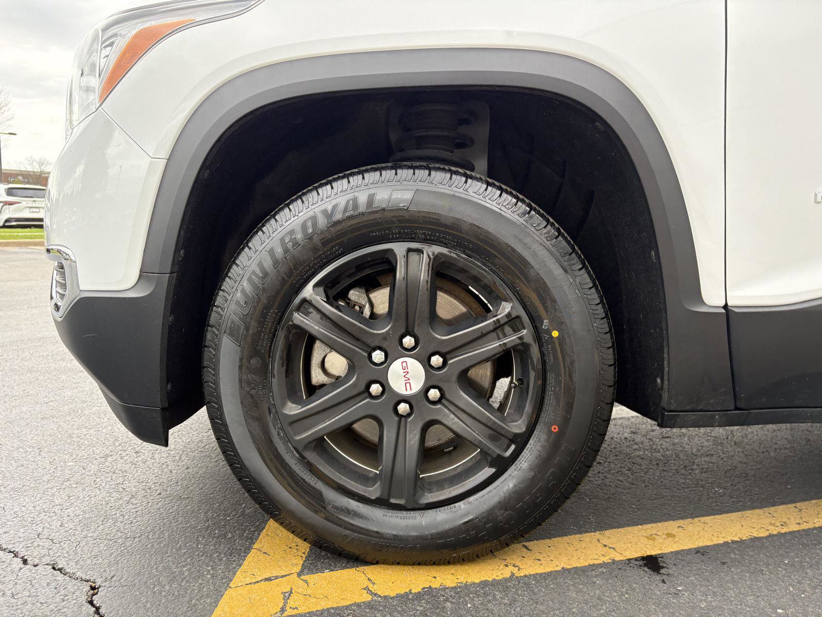 Used 2019 GMC Acadia SLE FWD image 26