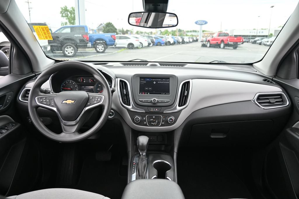 Used 2022 Chevrolet Equinox LS AWD/4WD image 26