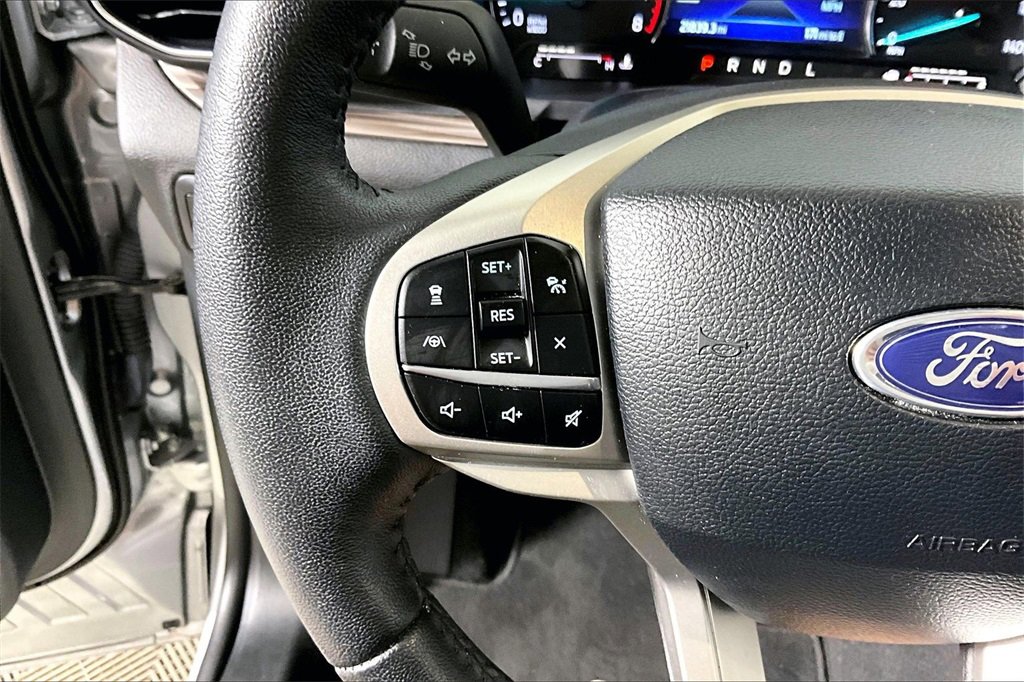 Certified 2024 Ford Explorer Limited image 14