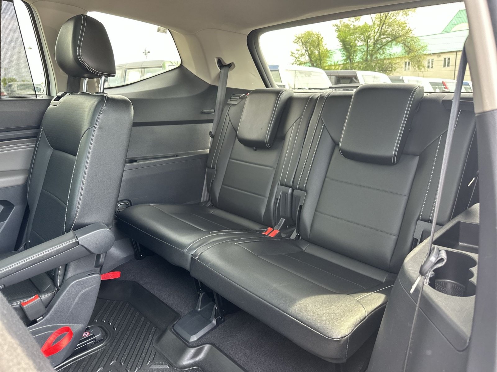 Used 2022 Volkswagen Atlas SEL R-Line AWD/4WD image 27