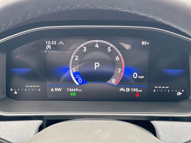 Used 2025 Volkswagen Jetta SE w/ Sunroof Package FWD image 15