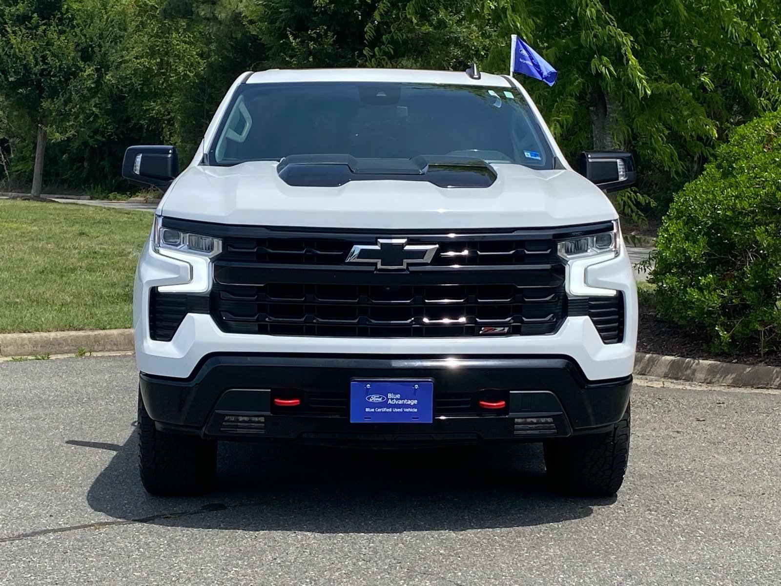 Used 2023 Chevrolet Silverado 1500 LT Trail Boss w/ Convenience Package II AWD/4WD image 9