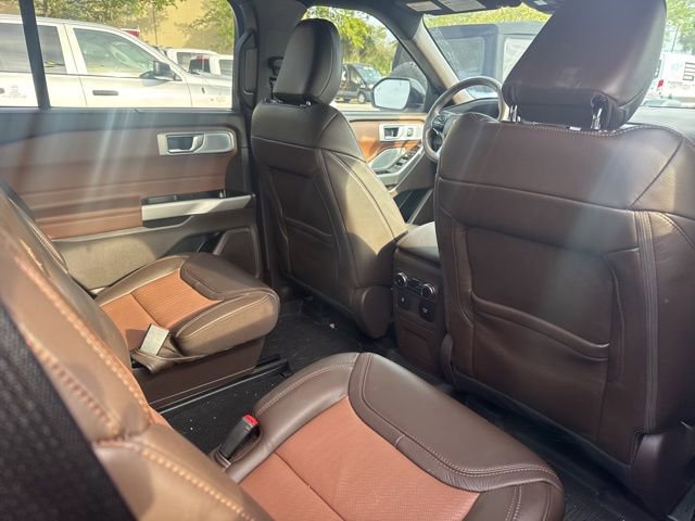 Certified 2024 Ford Explorer King Ranch w/ Technology Package image 8