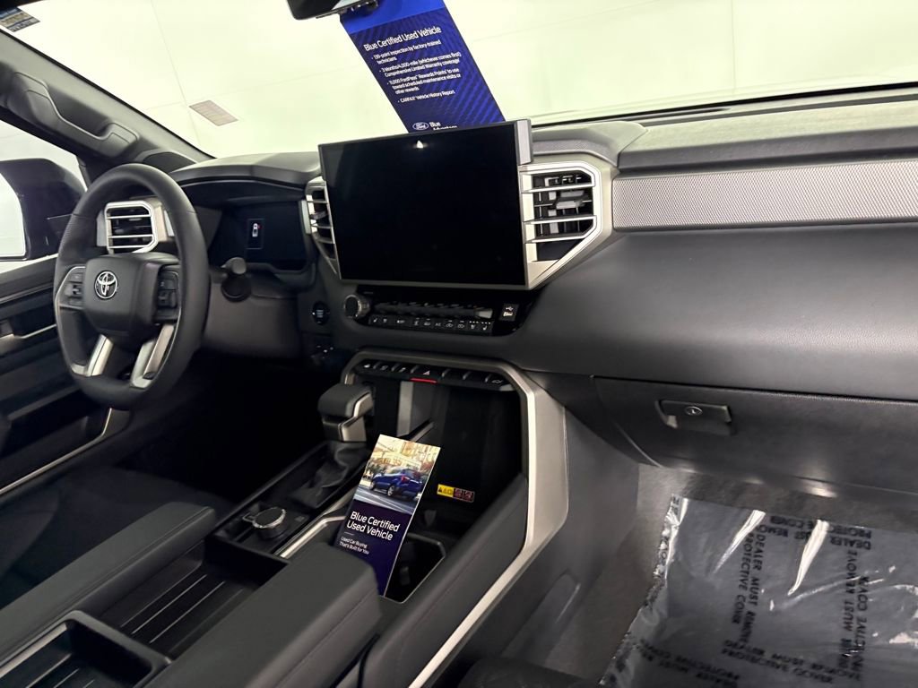 Used 2025 Toyota Tundra Limited image 36