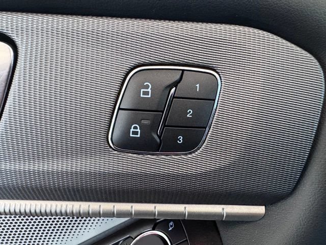 Certified 2025 Ford Explorer ST AWD/4WD image 11