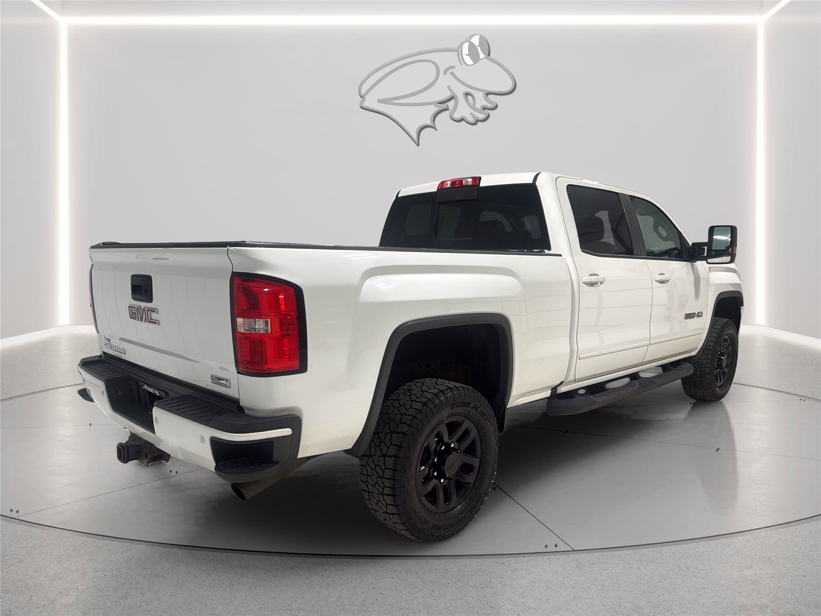 Used 2017 GMC Sierra 2500 SLT w/ All Terrain X HD Package AWD/4WD image 5