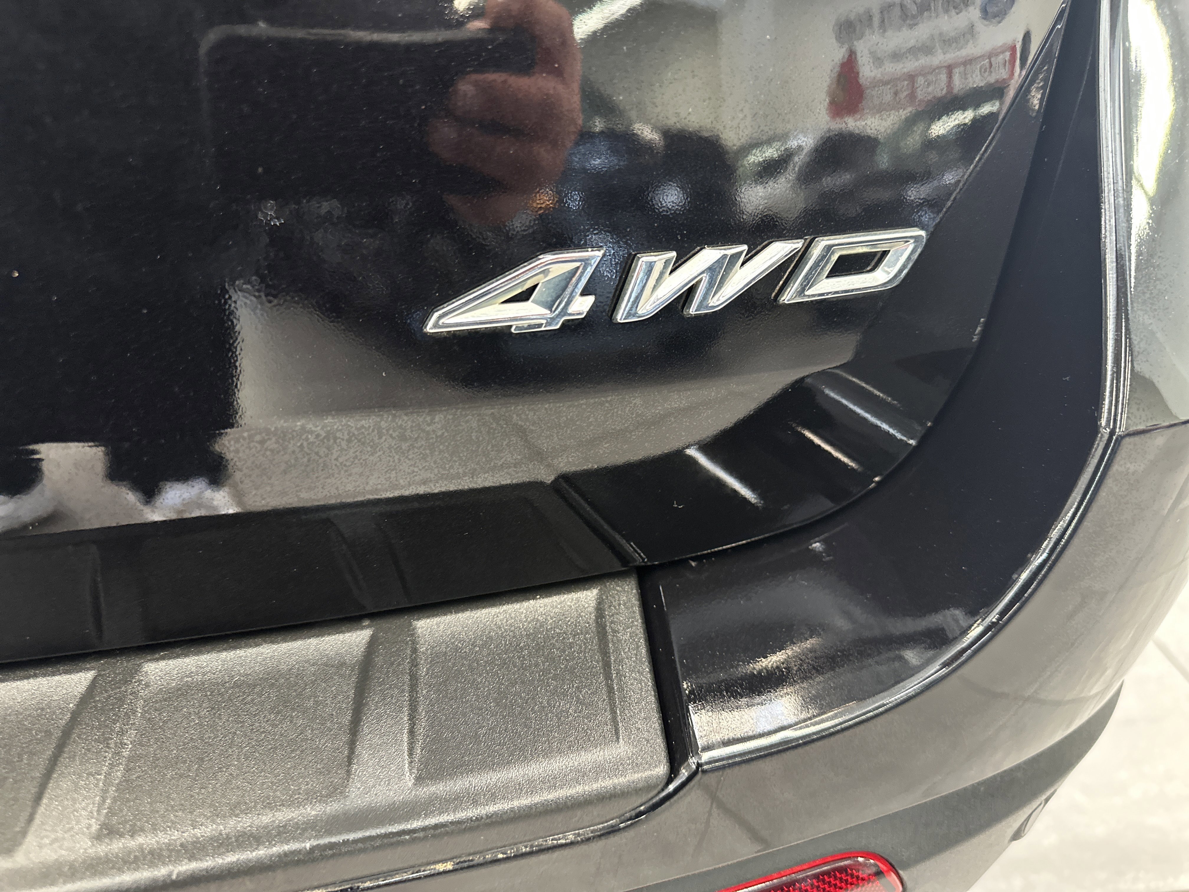 Certified 2022 Ford Explorer XLT w/ Equipment Group 202A image 19