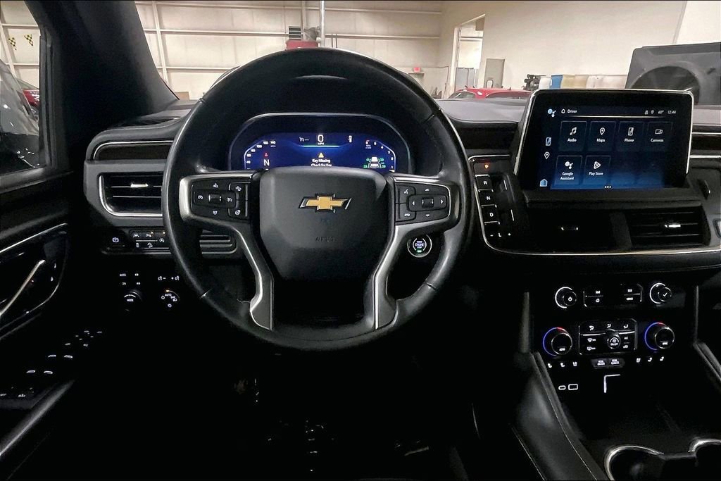 Used 2023 Chevrolet Suburban Premier image 7