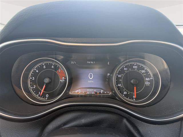 Used 2019 Jeep Cherokee Limited AWD/4WD image 10