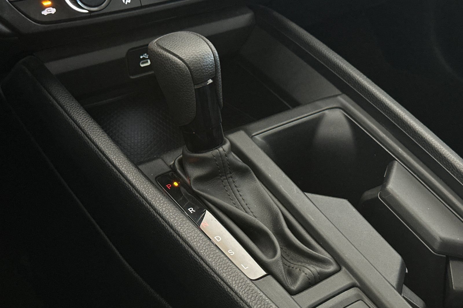 Used 2024 Honda Accord EX image 19