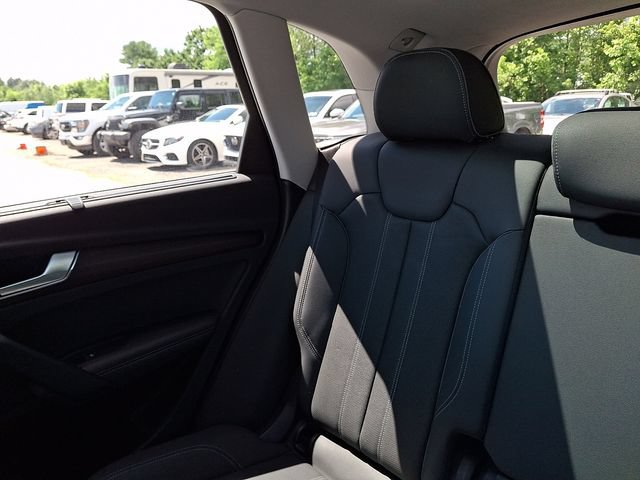 Used 2021 Audi Q5 e Premium Plus w/ Premium Plus Package AWD/4WD image 18