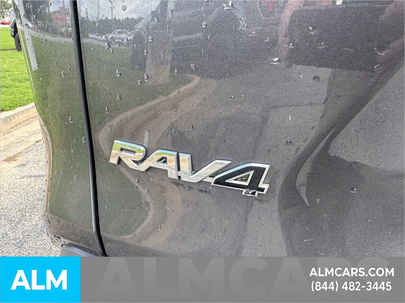 Used 2024 Toyota RAV4 XLE Premium FWD image 8