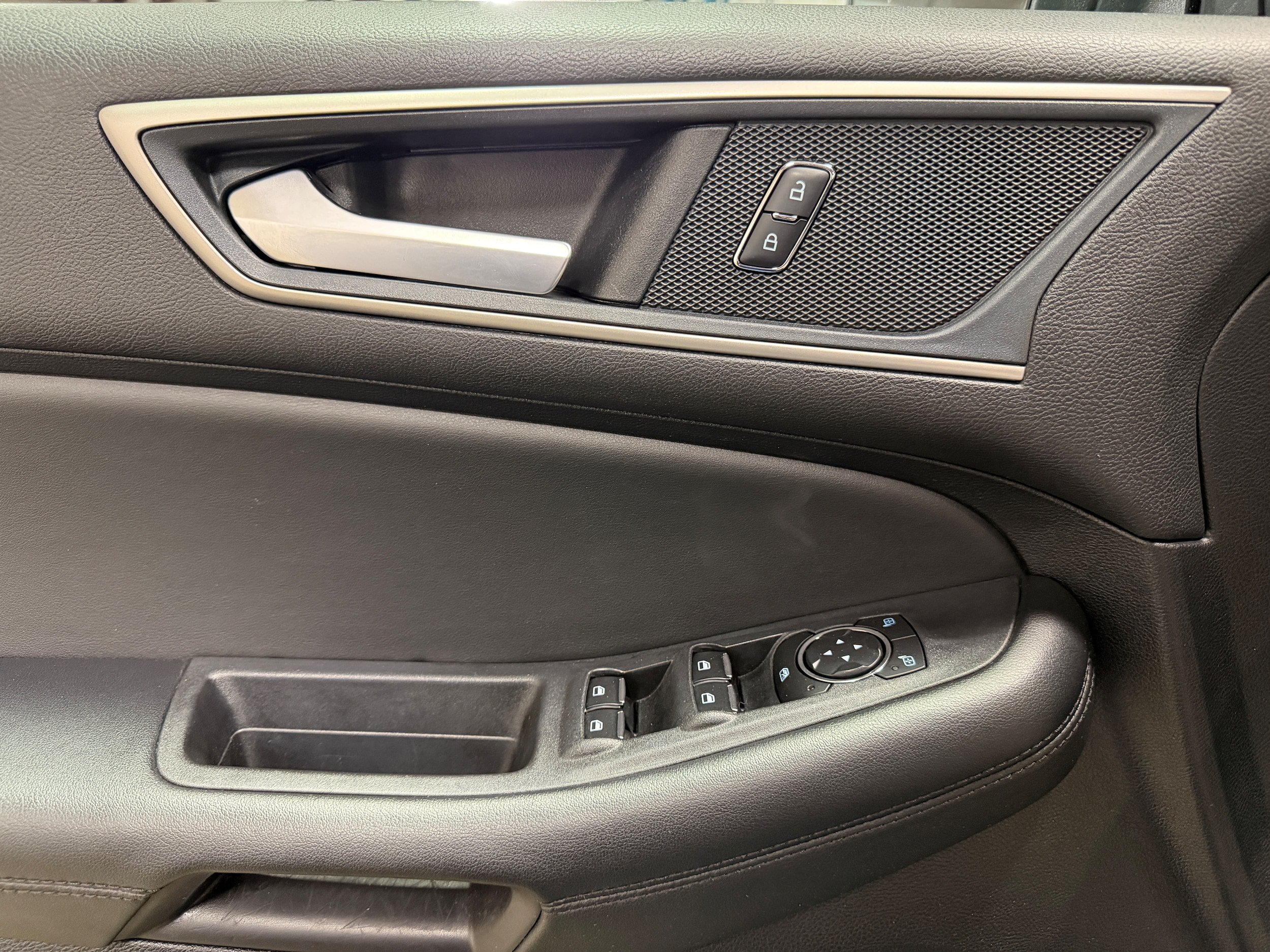 Certified 2024 Ford Edge SEL AWD/4WD image 14