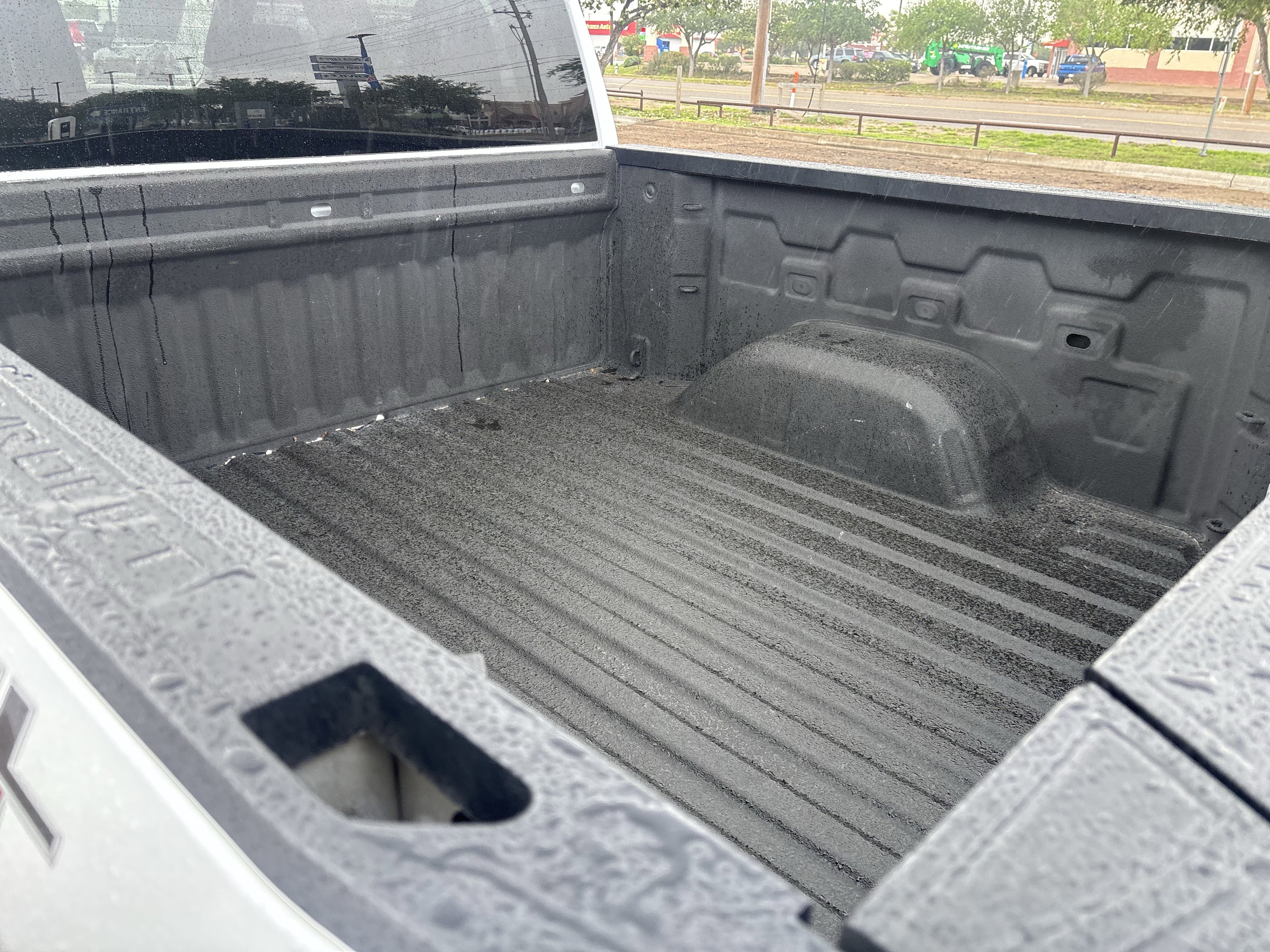 Used 2022 Chevrolet Silverado 1500 Custom Trail Boss w/ LPO, Dark Essentials Package image 18