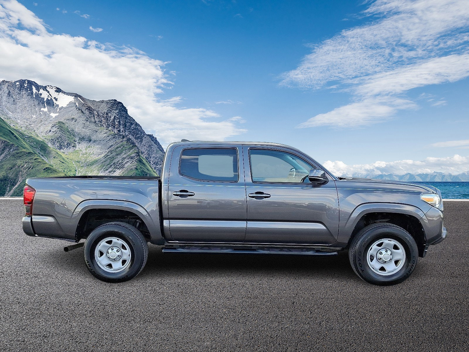 Used 2019 Toyota Tacoma SR image 5