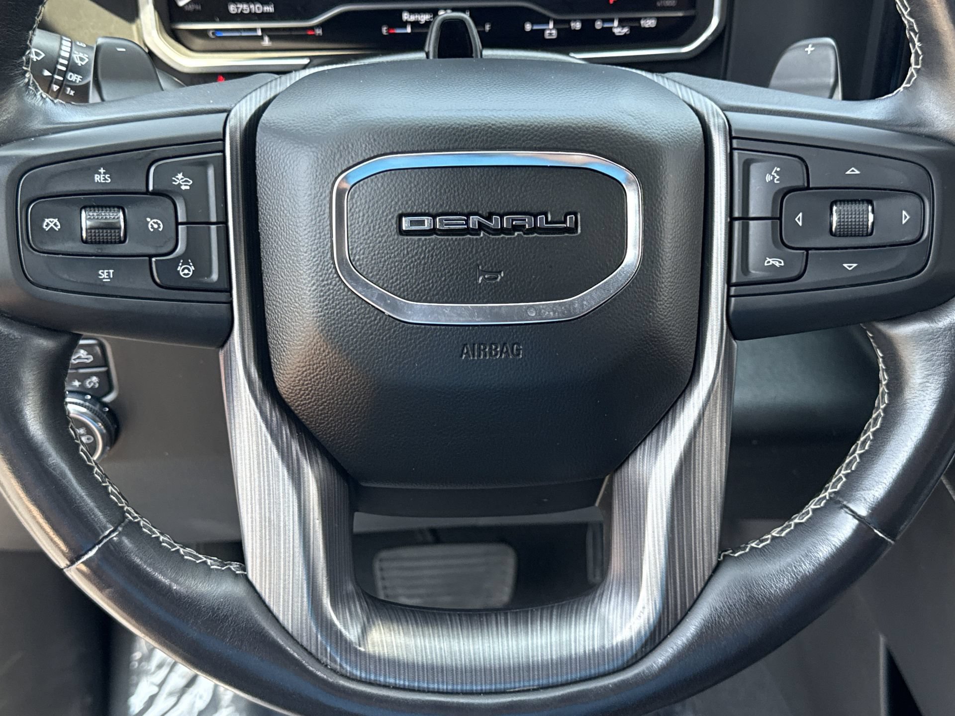 Used 2023 GMC Sierra 1500 Denali Ultimate AWD/4WD image 12