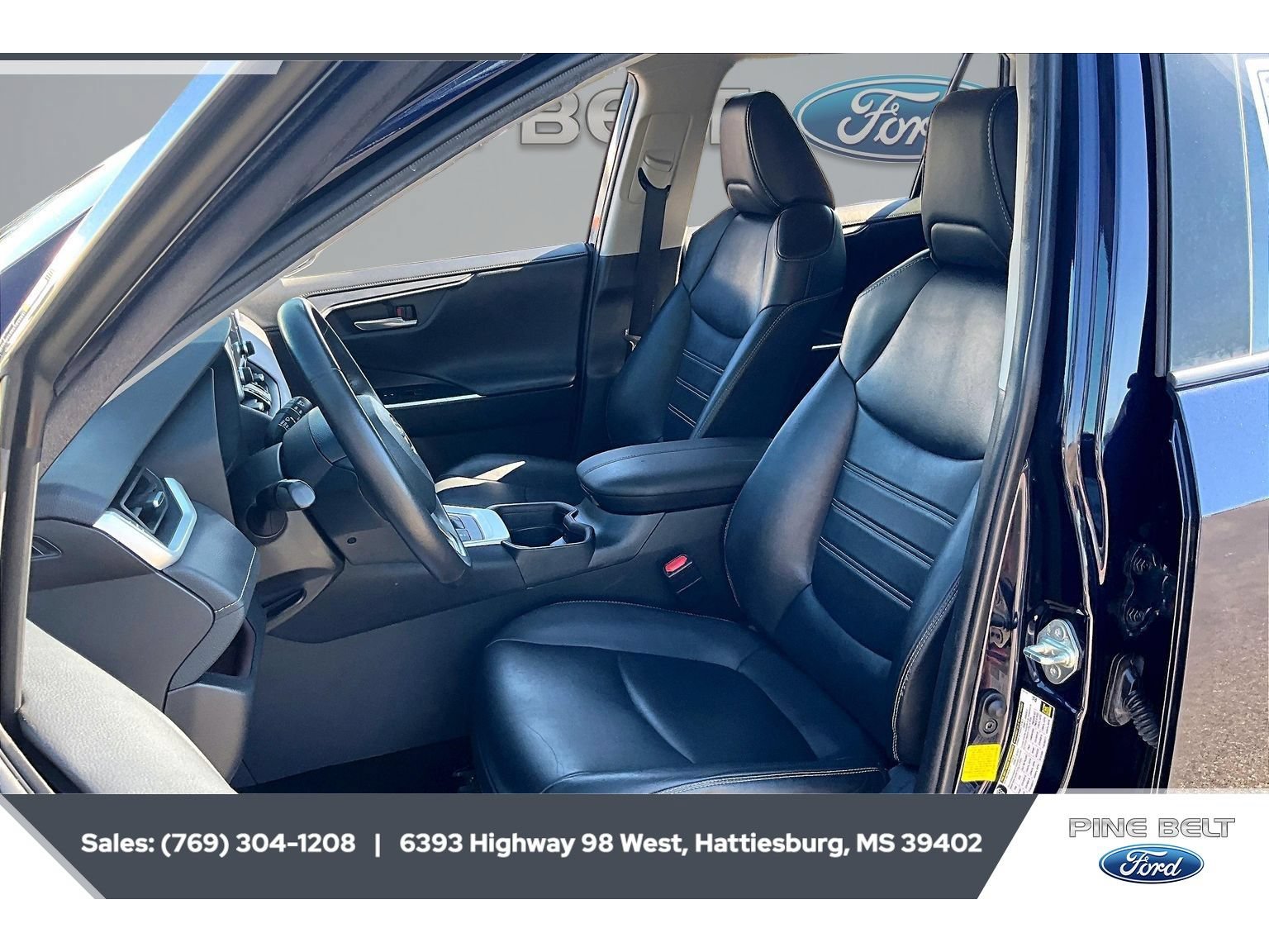 Used 2020 Toyota RAV4 Limited AWD/4WD image 18