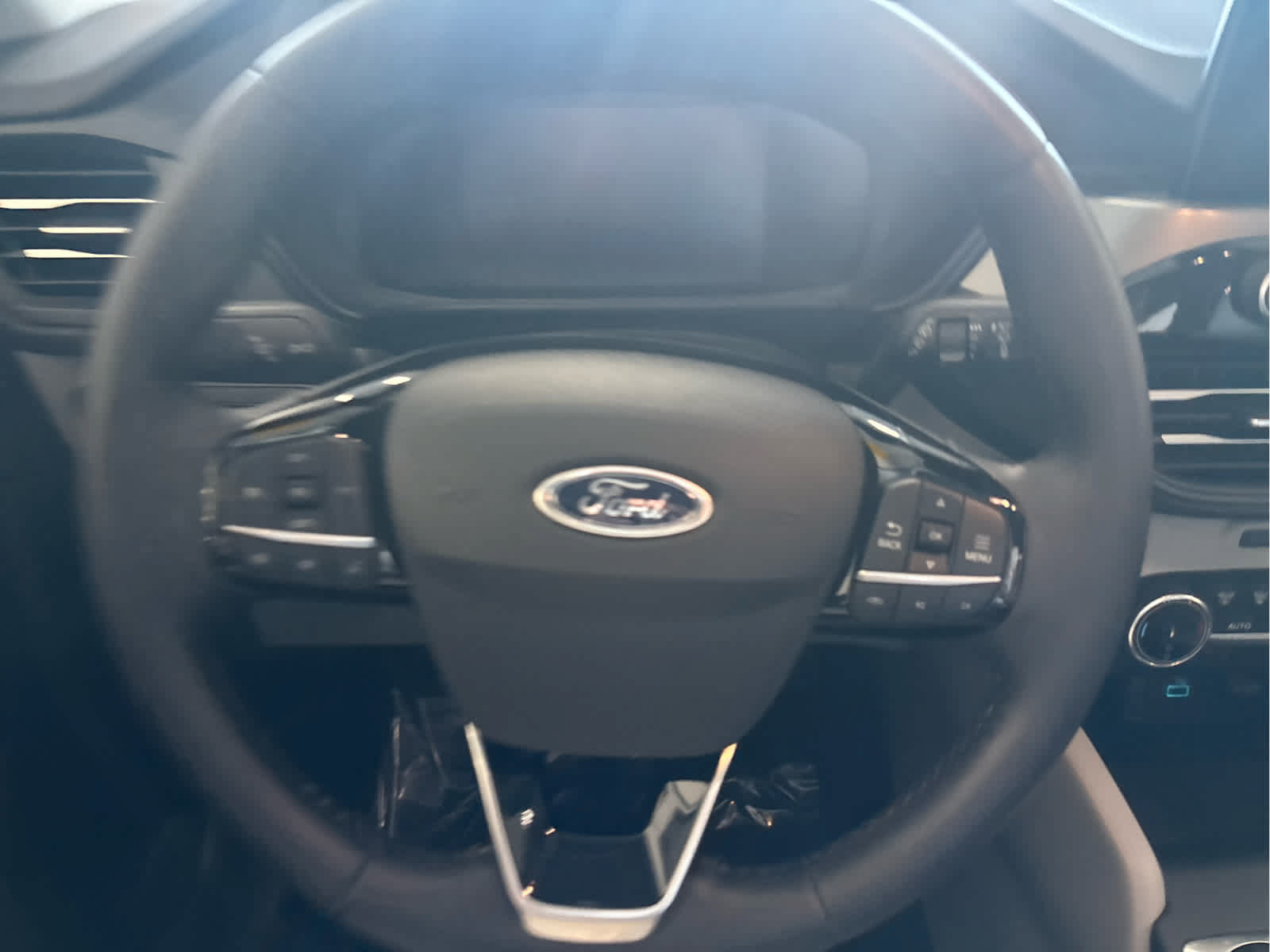 Certified 2023 Ford Escape Active AWD/4WD image 10