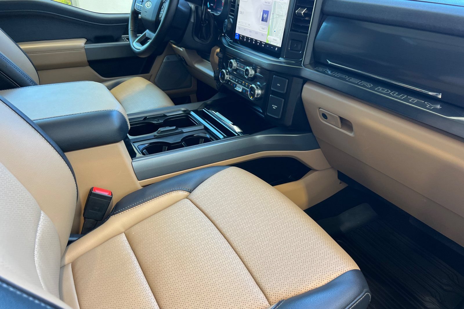 Certified 2026 Ford F350 Lariat w/ Lariat Ultimate Package AWD/4WD image 15